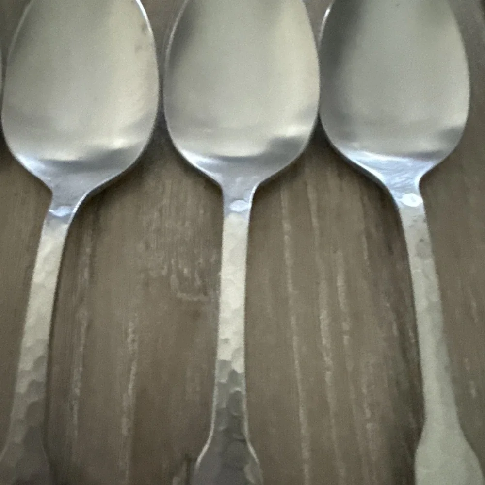 4‎ Stanley Roberts PLYMOUTH COVE HAMMERED Stainless Oval Place Soup Spoons